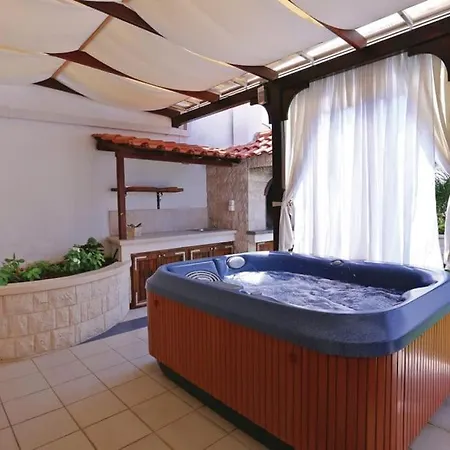 Ocean Luxe Спліт